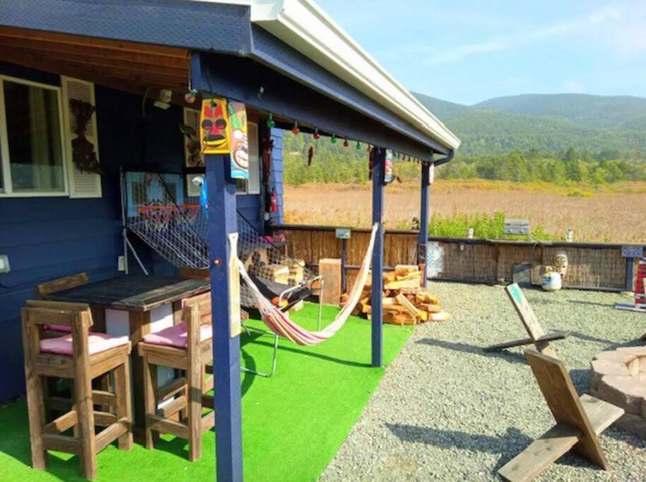 ロックアウェイ・ビーチ Tiki Escape W/ Amazing Mountain And Marsh Backdropヴィラ エクステリア 写真